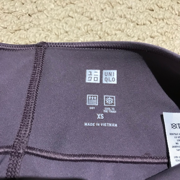 Uniqlo Airism Soft Leggings - Picture 2 of 3